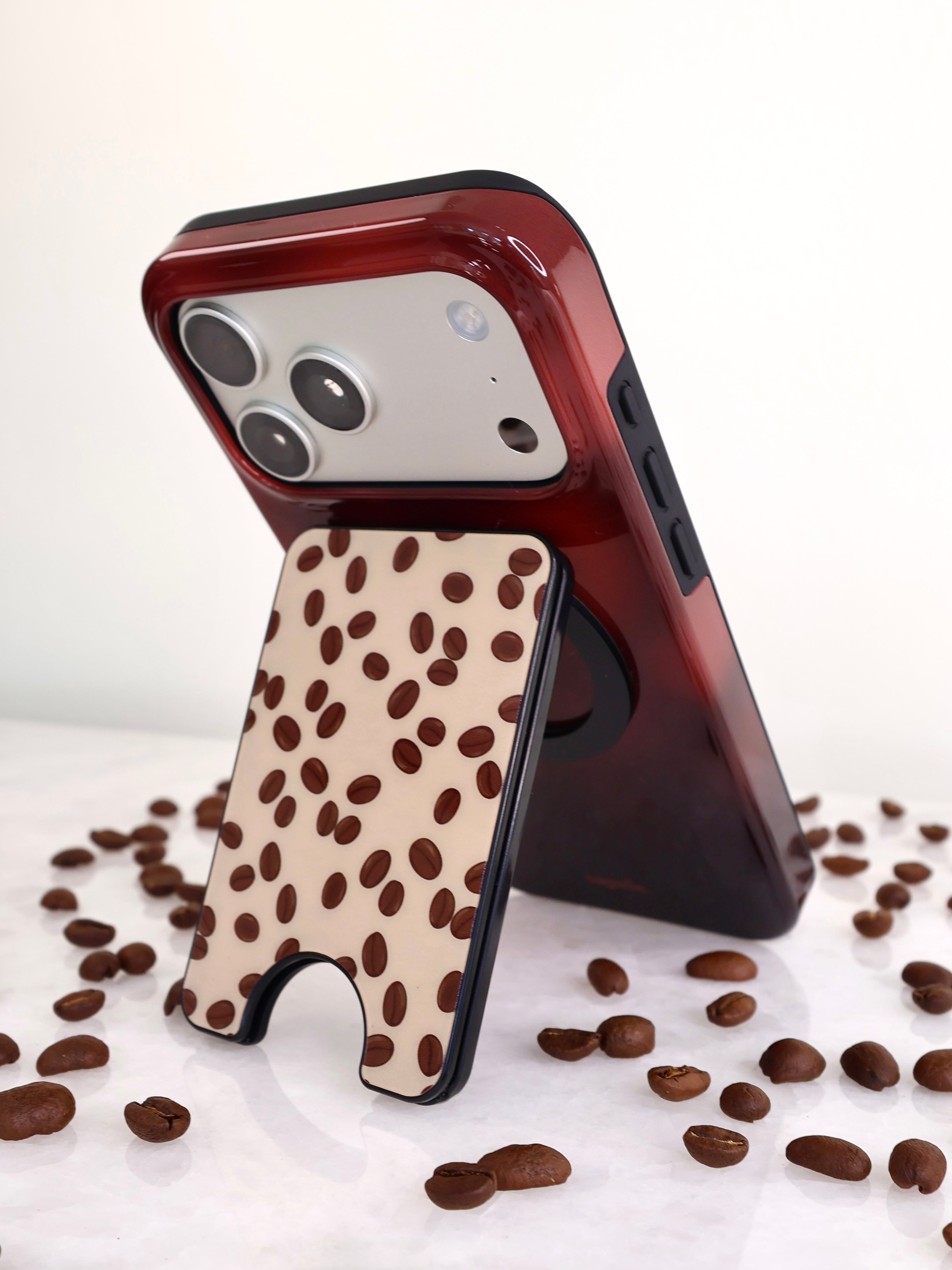 espresso bean | iconic magsafe wallet.